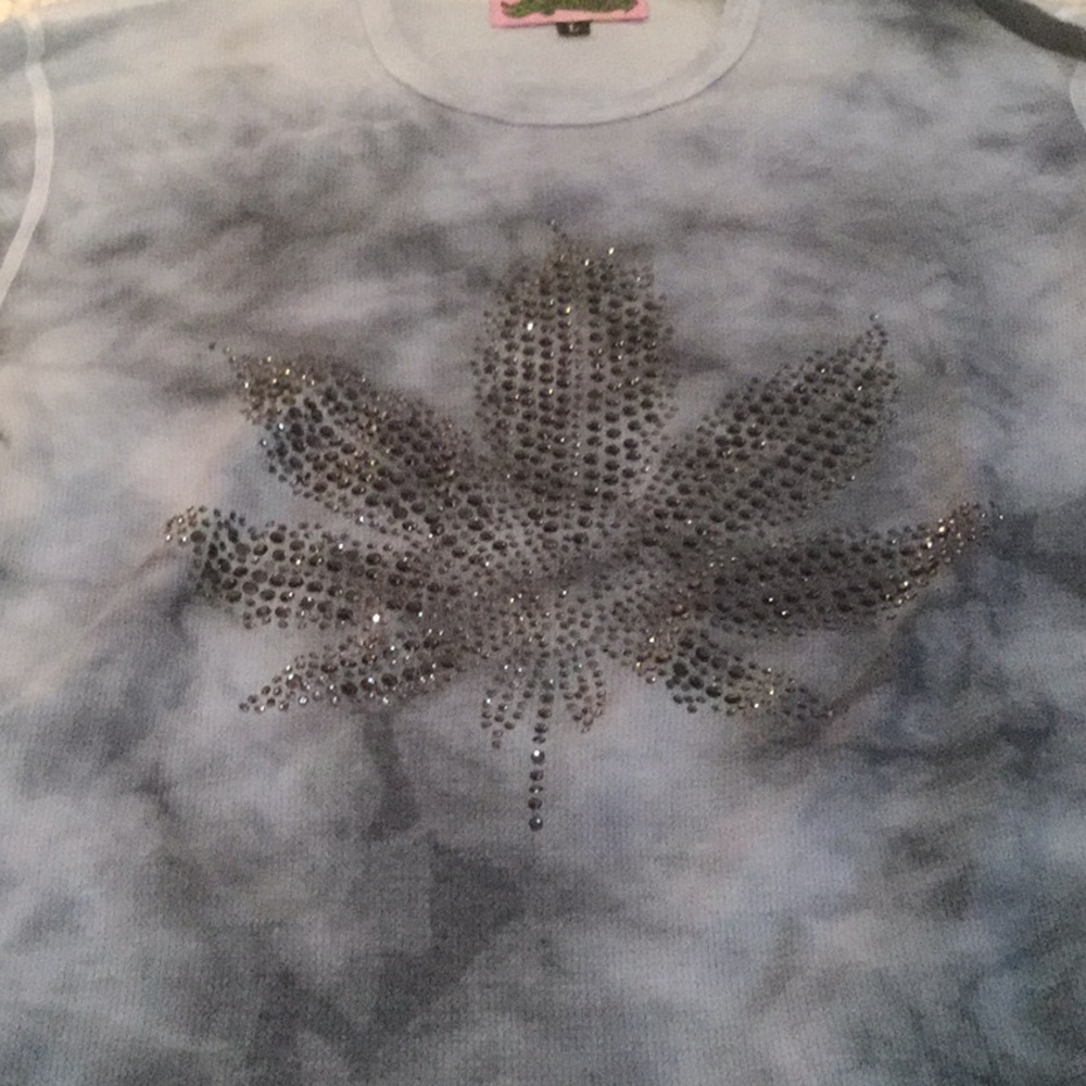 Long sleeved T shirt